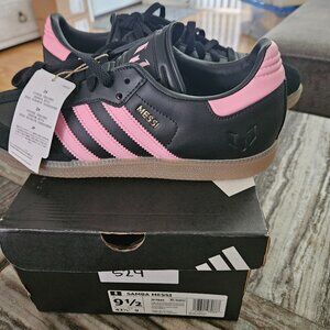 Mens Adidas new w/tag  samba messi